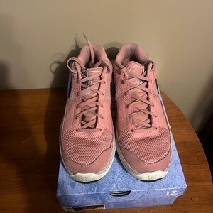 Pink ja morant basketball shoes worn only a few times.